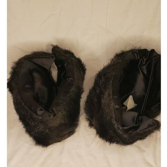 Women's Black Faux Fur Wrist Cuffs by Kathleen for Sweet Herb - OSFA - Picture 3 of 7